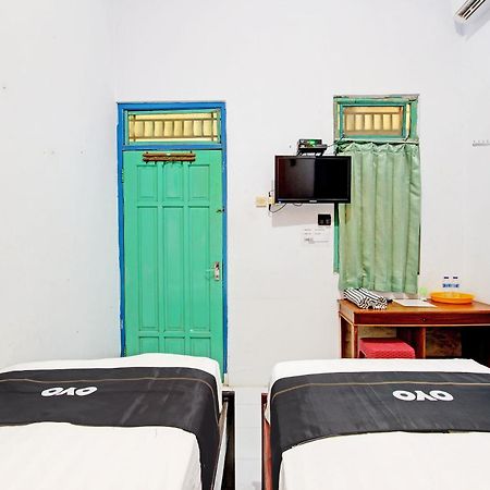 Capital O 92929 Hotel New Tirta Kencana Syariah Tegal  Exterior photo